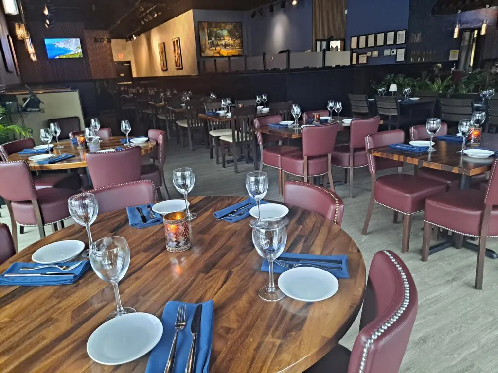 Inside Serrato's Steakhouse | Restaurant in Franklin, TN