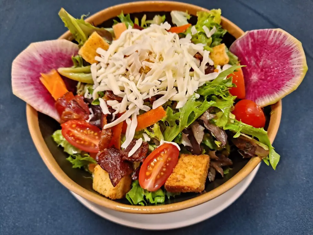 Gourmet Salad - Serrato's Steakhouse | Fine Dining Restaurant in Franklin, TN