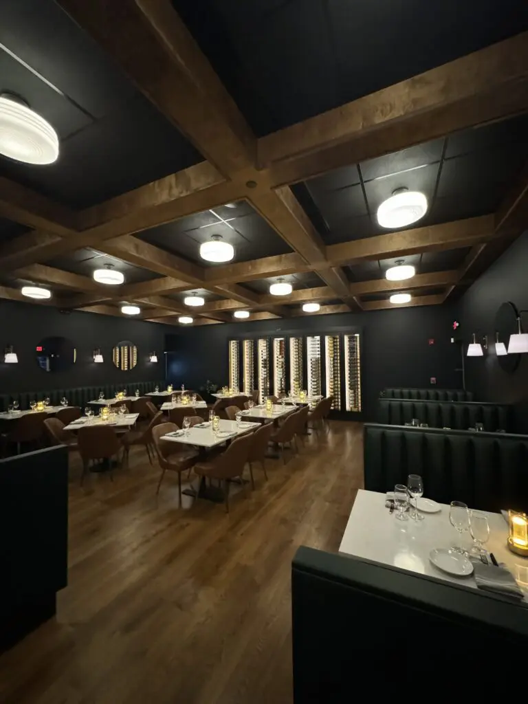 Serrato's Steakhouse | Fine Dining in Brentwood, TN